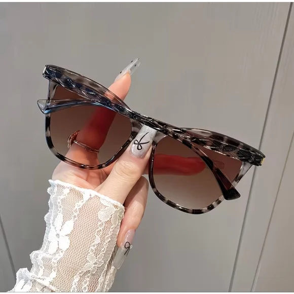 Brown Leopard Print Cat Eye Sunglasses - Picture 4 of 5